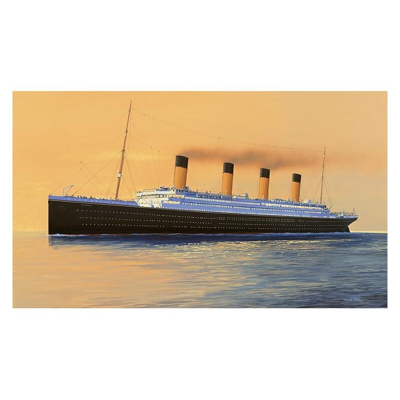 Airfix A50164A 1/700 Medium Gift Set - RMS Titanic