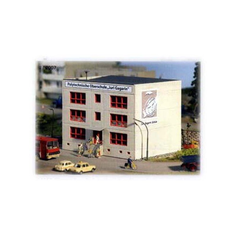 Piko 61150 Plattenbau Schule POS