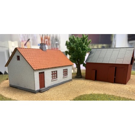 Hobbytrade 87316 Landarbejderhus med lade