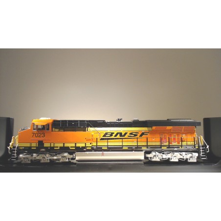 MTH 80-2365-1 BNSF 7023 ES44AC Diesellok Protosound3