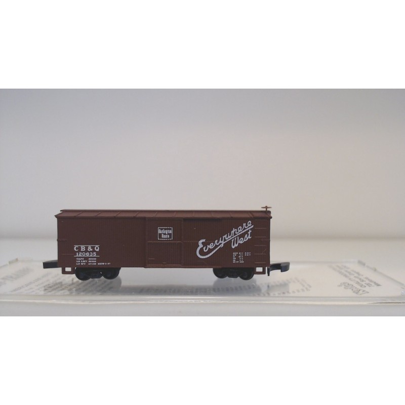 Micro-Trains 13904 CB & Q Boxcar